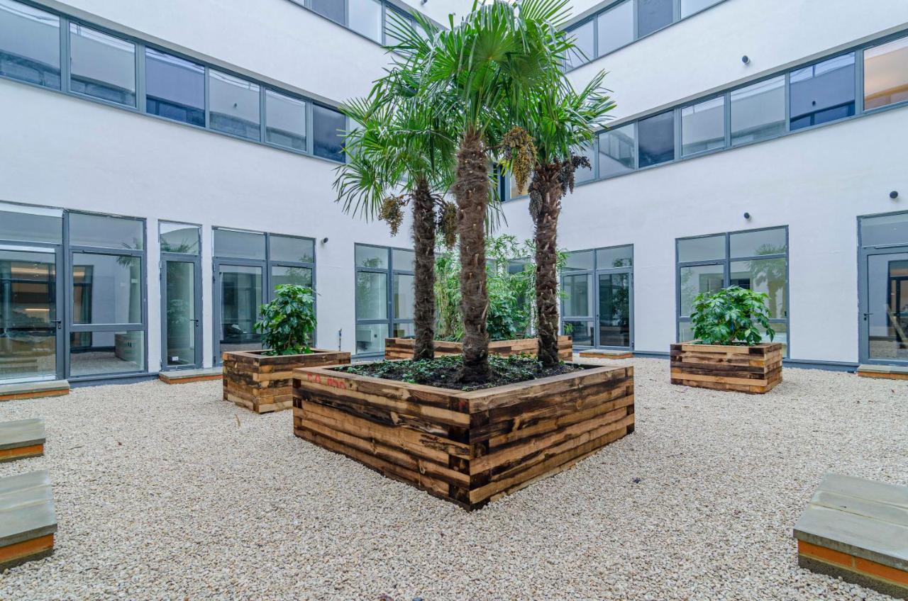The Atrium Apartamento Milton Keynes Exterior foto