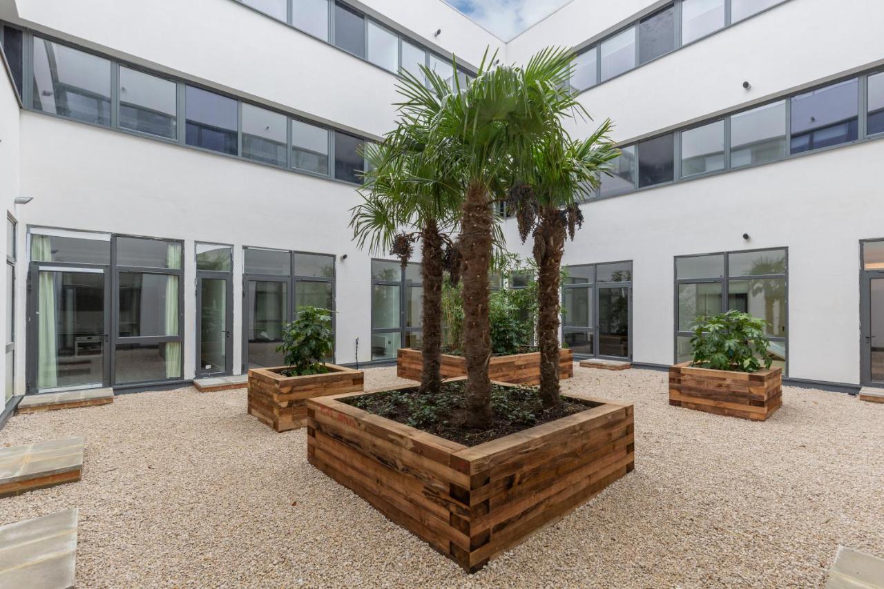 The Atrium Apartamento Milton Keynes Exterior foto